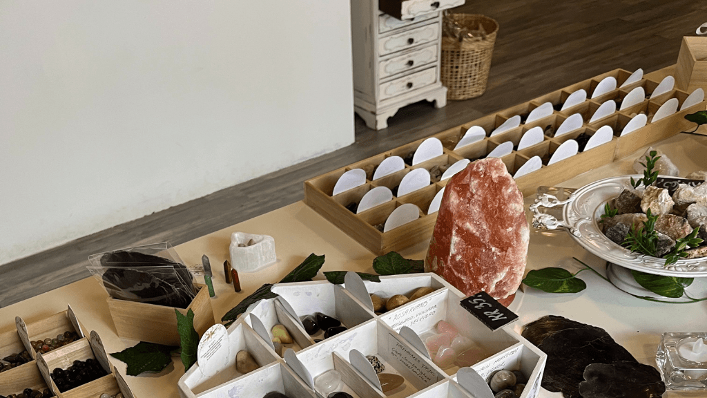 Steine und Perlen, Angie Buran's Mind & Magic