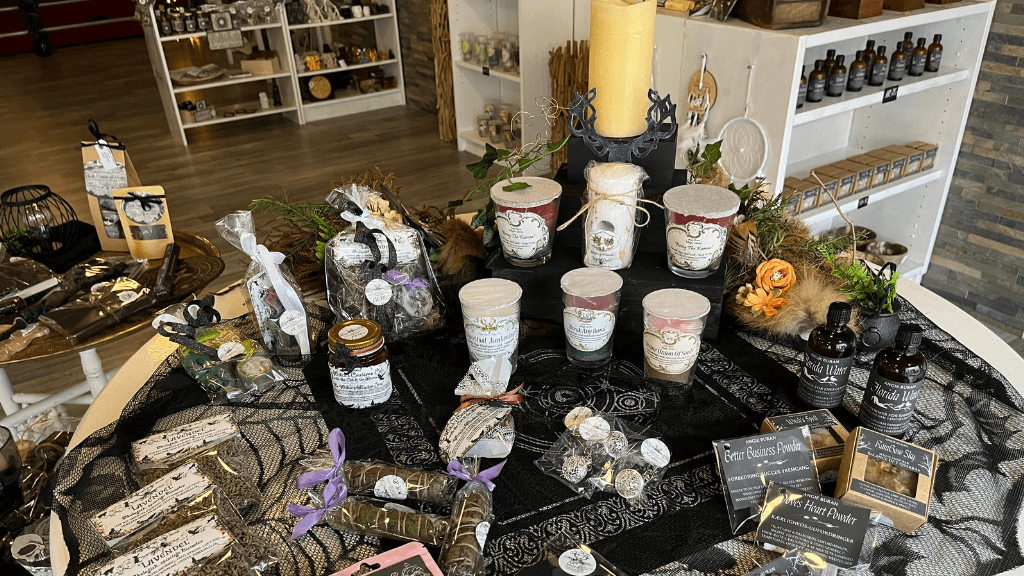 Verschiedene Produkte, Angie Buran's Mind & Magic